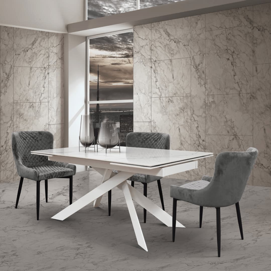 Produse Exclusiviste: Mese cu Blat Ceramic și Scaune Tapițate
